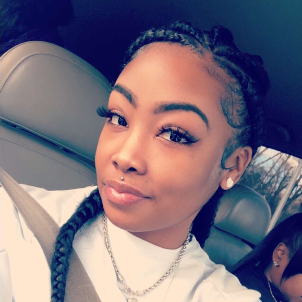 Meet your Posher, Quevonia